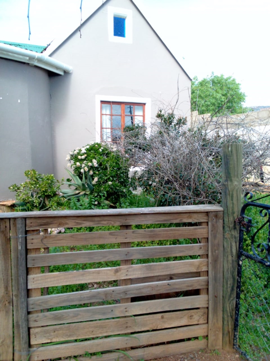 4 Bedroom Property for Sale in Uniondale Western Cape